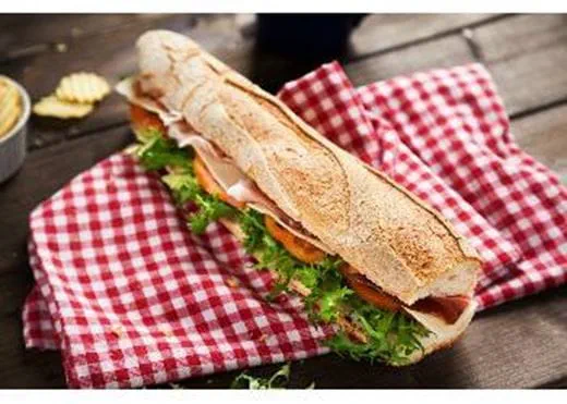 recipe image Sandwich gourmand jambon-fromage-crudité