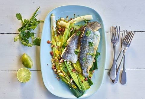 recipe image Jeunes poireaux et filet de truite