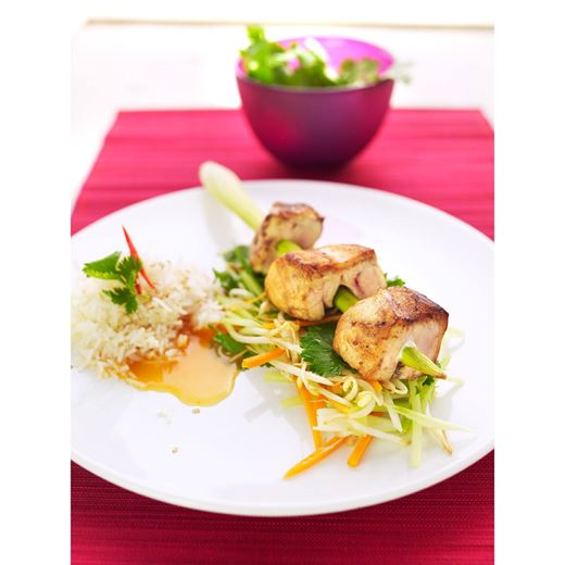 recipe image Brochette de citronelle et de poulet à la sauce Aigre douce et riz au jasmin