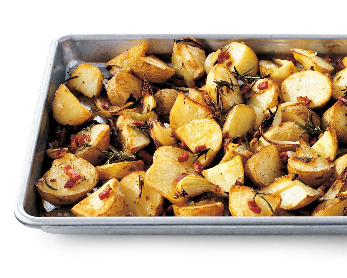 recipe image Pommes de terre au four aux oignons, lardons et romarin